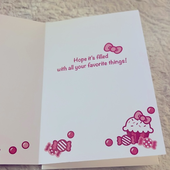 Hello Kitty Happy Birthday Card - Picture 5 of 6